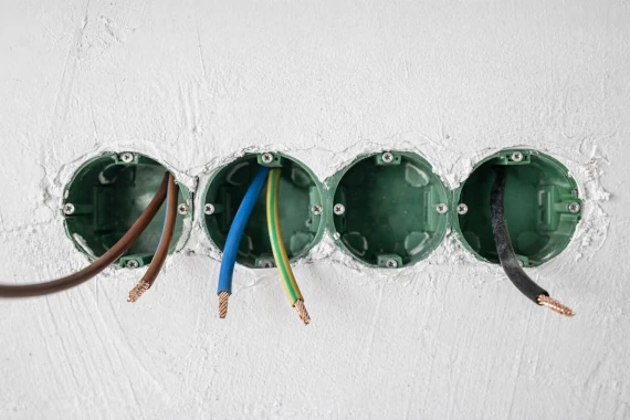 Ajout de circuits électriques avec boîtiers encastrés en rénovation à Belley
